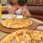 fast food restaurant Pizza Hut photo 1